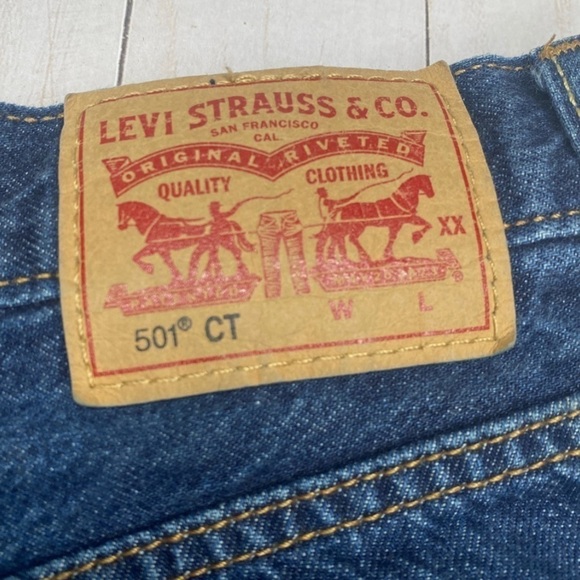 Levi’s 501 Dark Wash Button Fly Jean Shorts Sz 24 - Picture 5 of 6